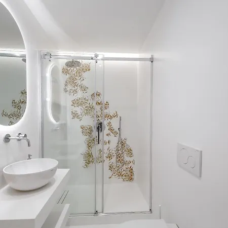 Pure Living Apartment
